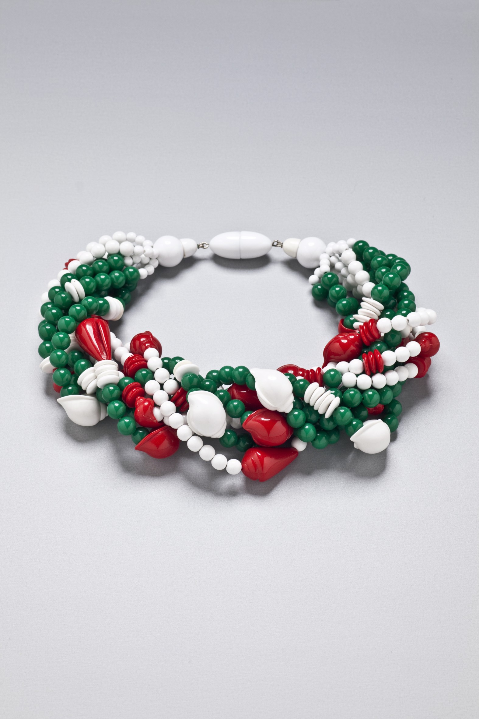 Artempo Manifatture Design, spedizioni internazionali tricolore collana
