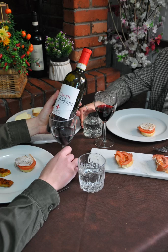 Un aperitivo in jeep fra le cave di marmo di Carrara