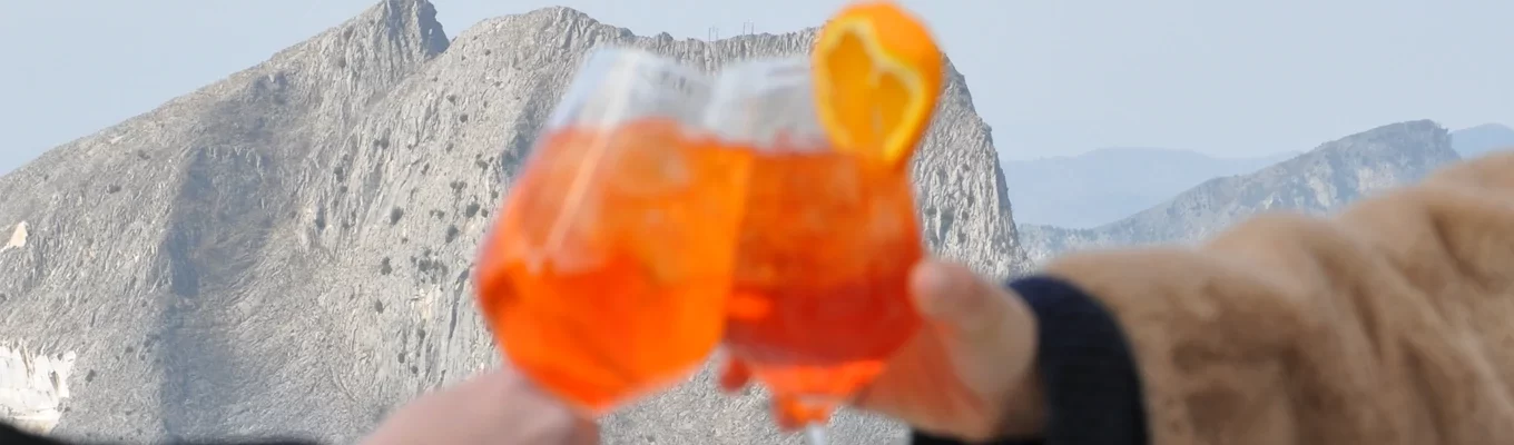 Aperitivo Cave Carrara Marble-tour-tasting-aperitif-toasting